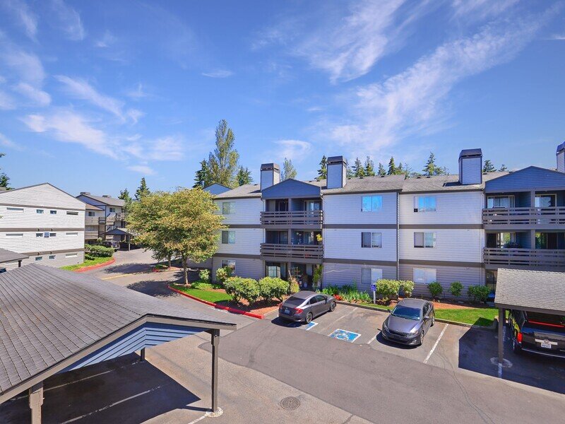 Apartments Near Me | Latitude Apartments in Everett, WA