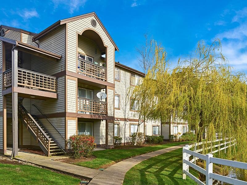Olin Fields Apartments in Everett, WA