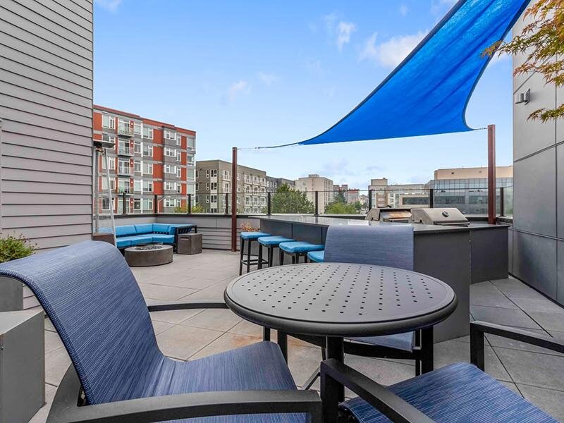Rooftop Lounge | Elan 41 Apartments