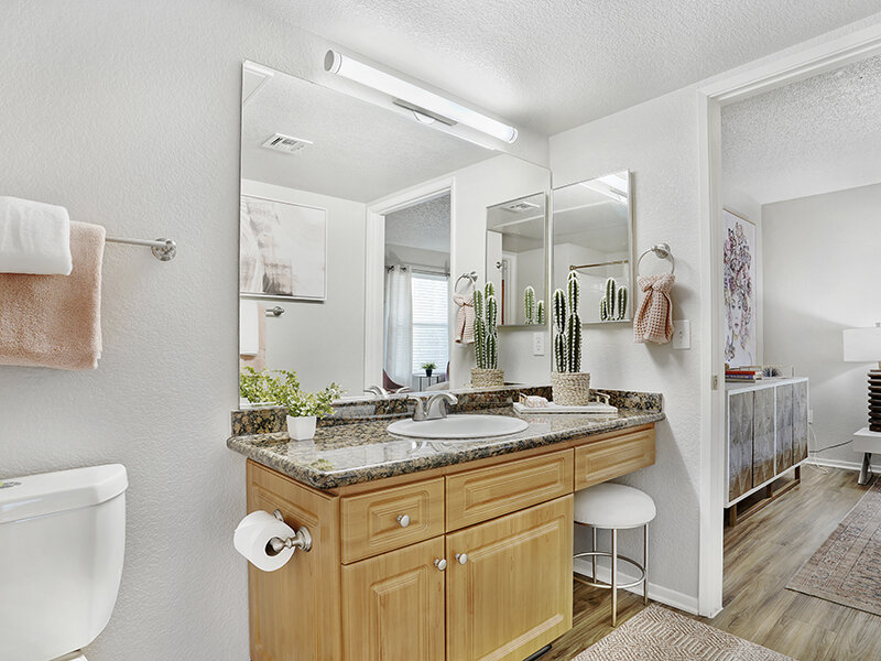 Interior Bathroom | Gloria Park Villas