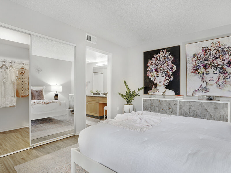Interior Bedroom | Gloria Park Villas