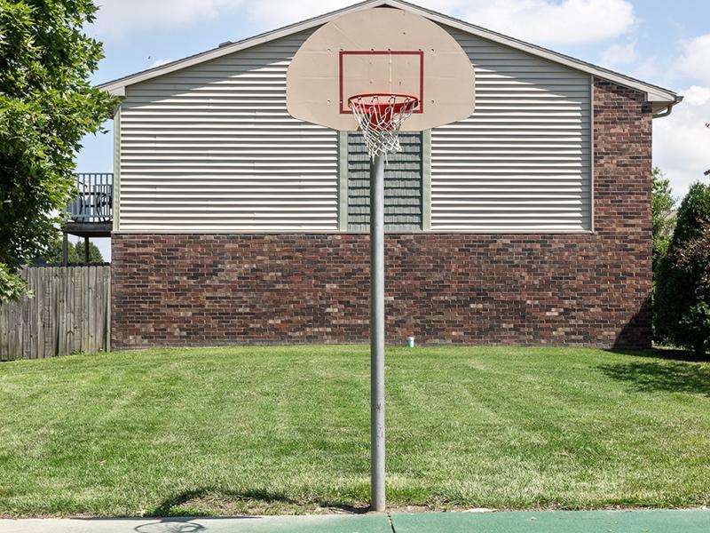 Basketball Hoop | Kimber Green Apartments in Evansville, IN