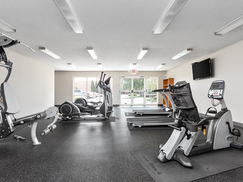 Fitness Center | Kimber Green Apartments in Evansville, IN