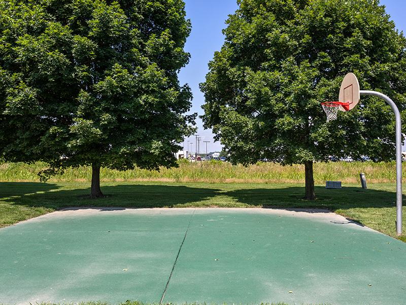 Basketball Court | Kimber Green Apartments in Evansville, IN
