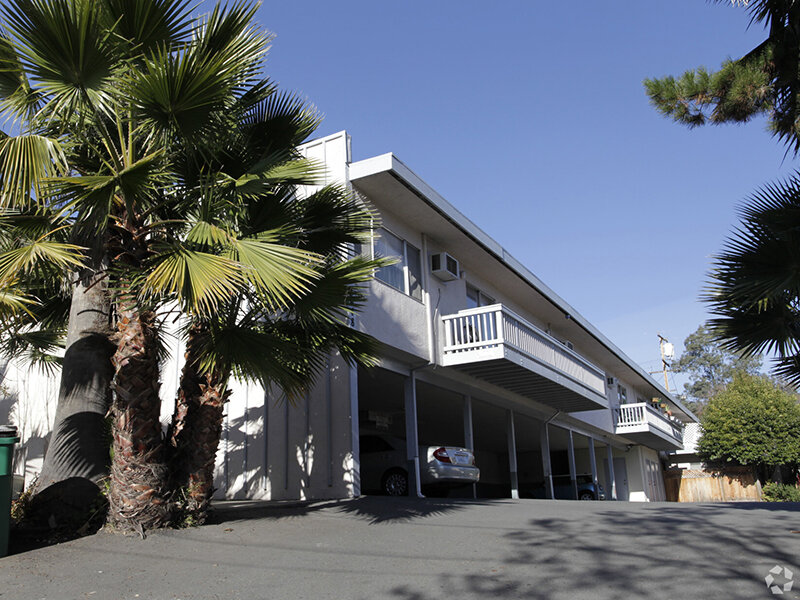 Exterior | 3448 OHC Apartments