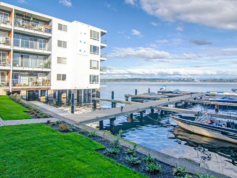 Lake | Lakefront on Washington Apartments in Seattle, WA