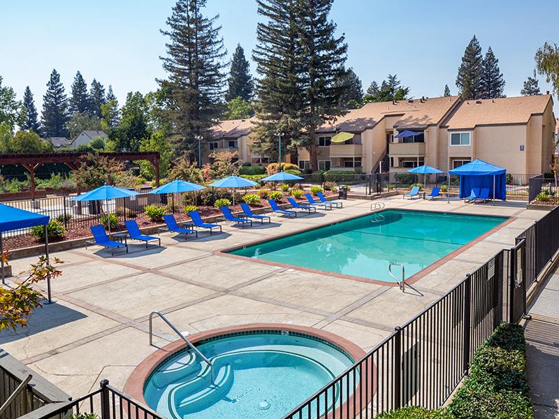 Pool and Hot Tub | Juniper Apartments in Sacramento, CA