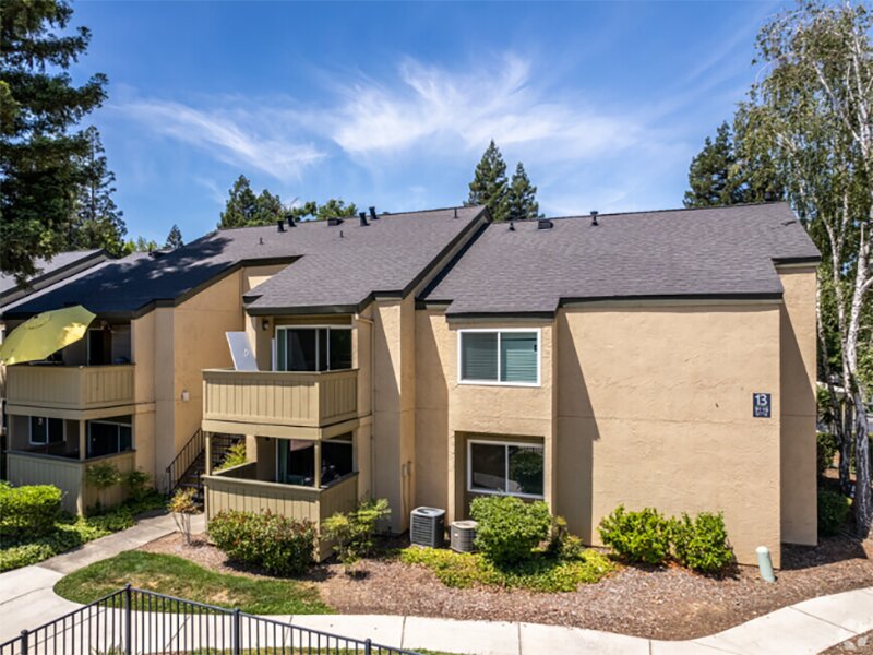 Exterior | Juniper Apartments