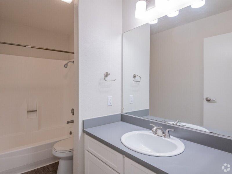 Bathroom | Juniper Apartments