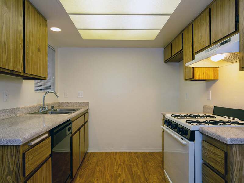Kitchen | Meadowood Apartments