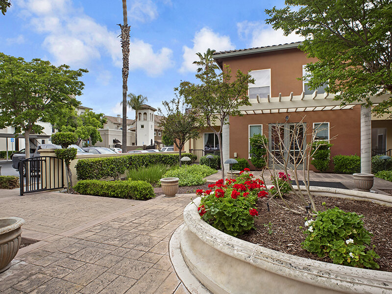 Apartment Exterior | Monte Vista Senior Apartments