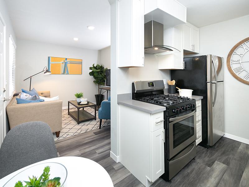 Kitchen | Bay Vista Apartments