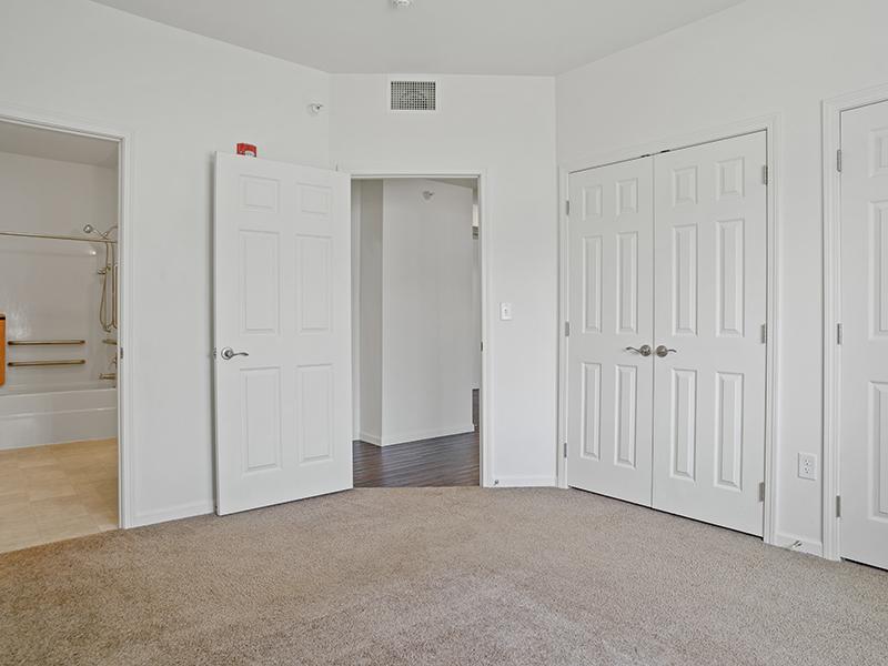 Bedroom with En Suite Bathroom | Gateway Apartments in Rapid City, SD