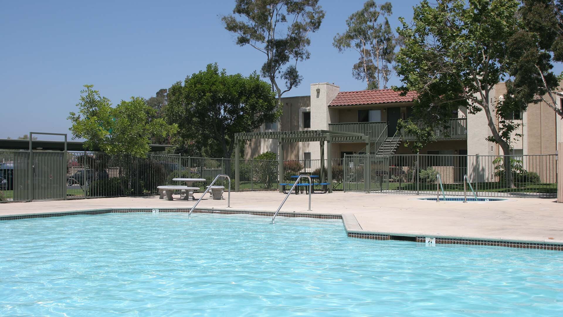 Rio Vista Apartments in San Diego, CA