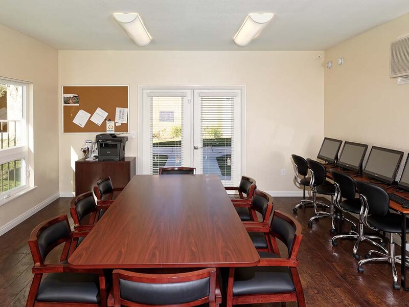 Rio Vista Apartments