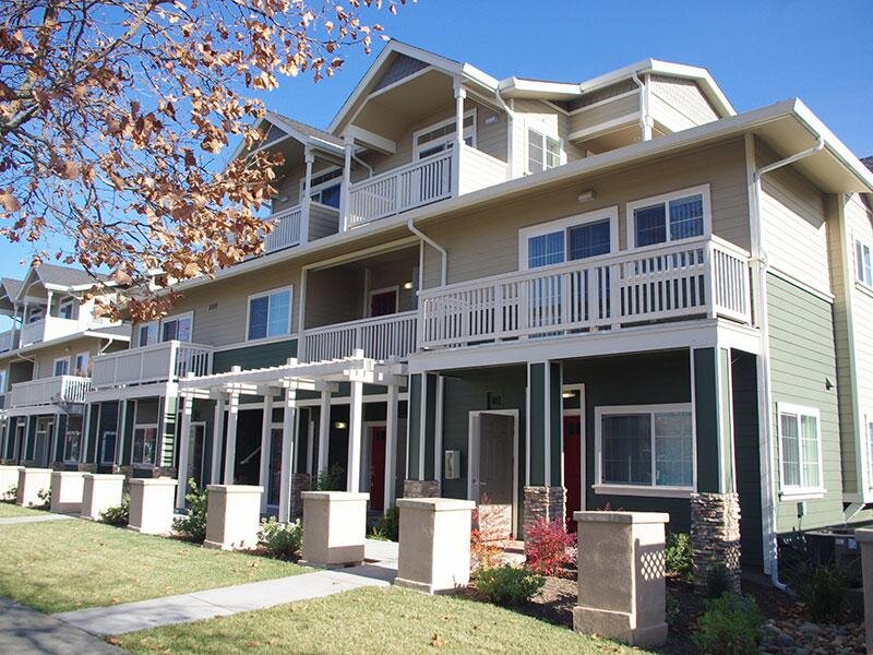 Exterior | Meritage Villa's Townhomes Napa, CA