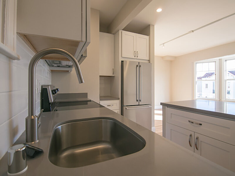 Fully Equipped Kitchen | 2232 North Point Apartments