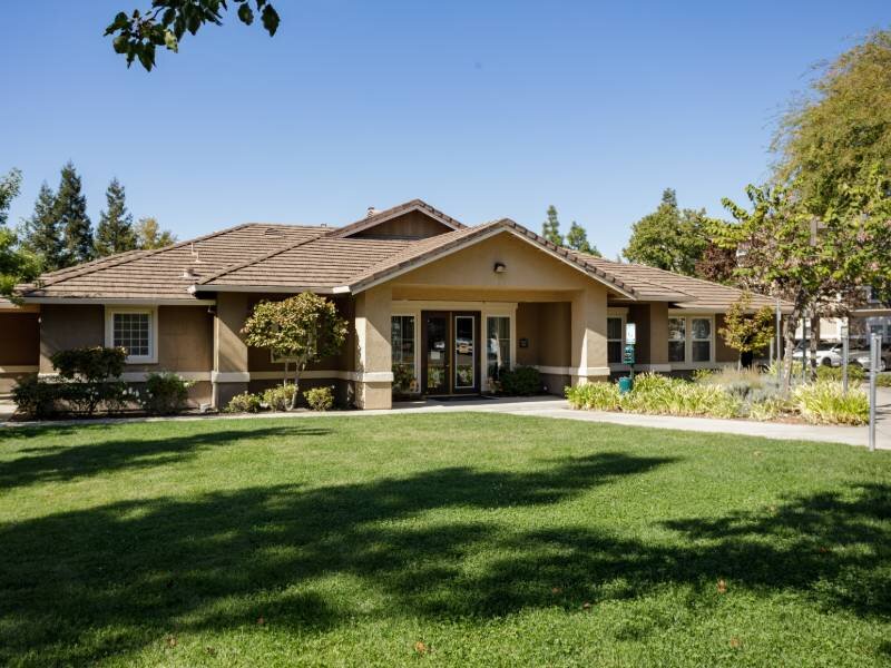 Clubhouse Exterior | Arlington Creek Apartments