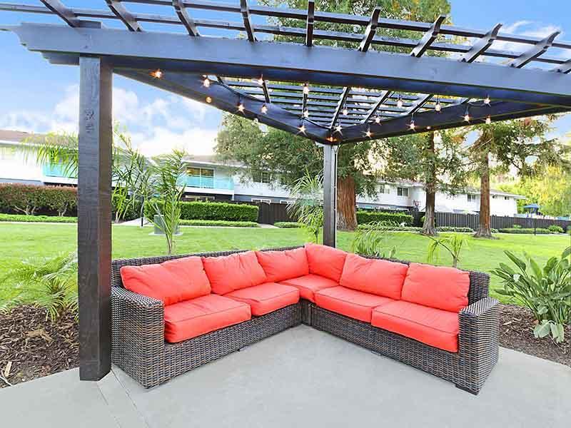Outdoor Lounge  | Camden Village Apartments