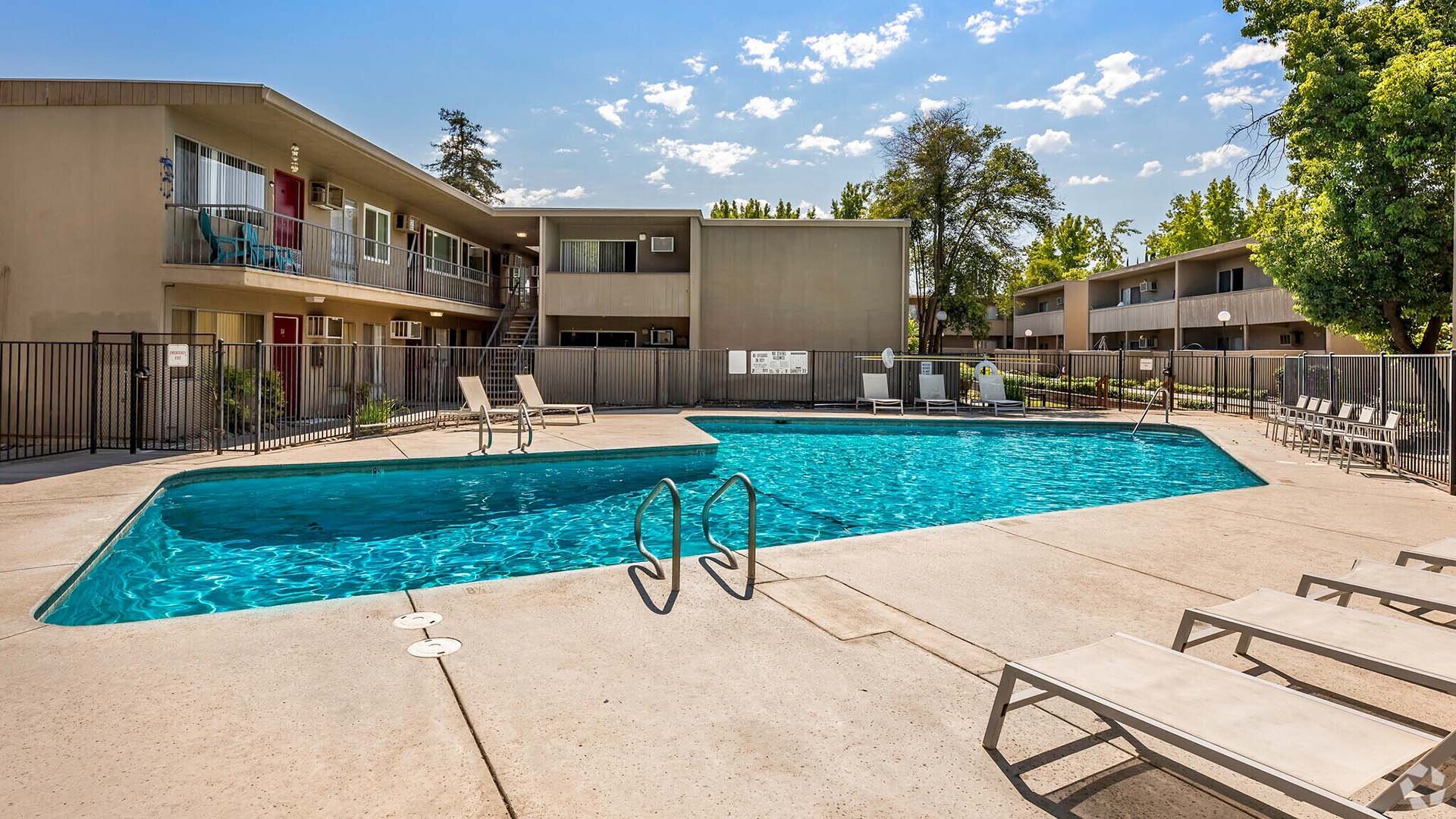 Amber Grove Apartments in Sacramento, CA