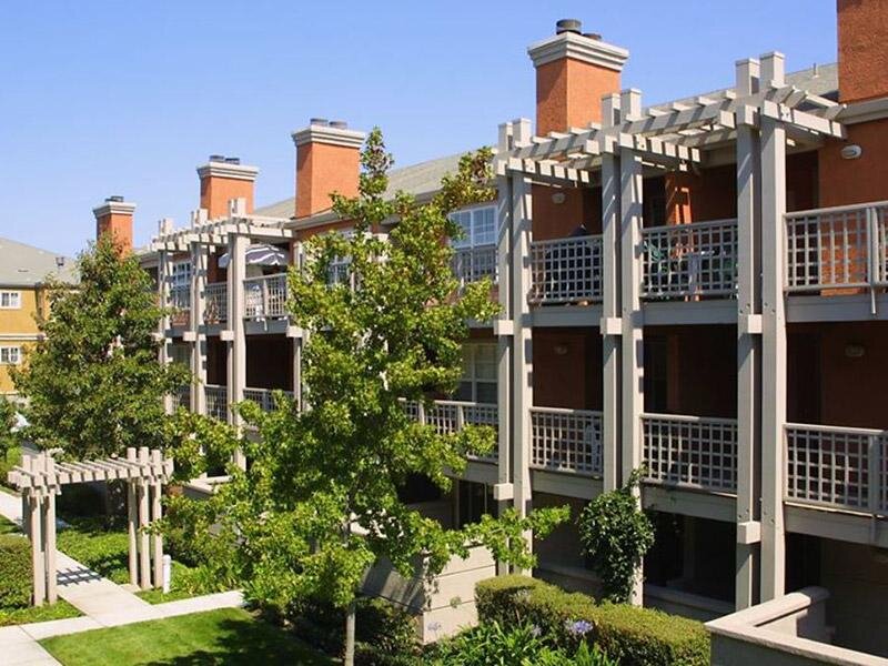 Bella Vista Apartments