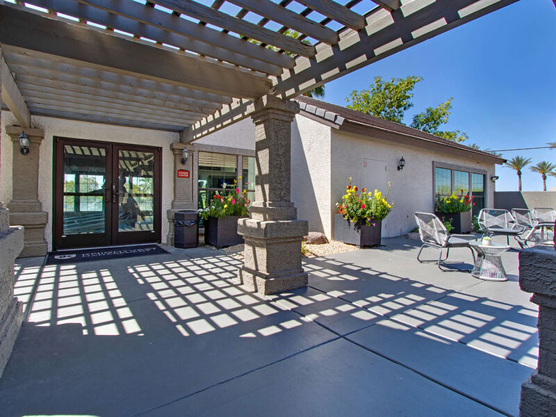 Patio | Knight Vest