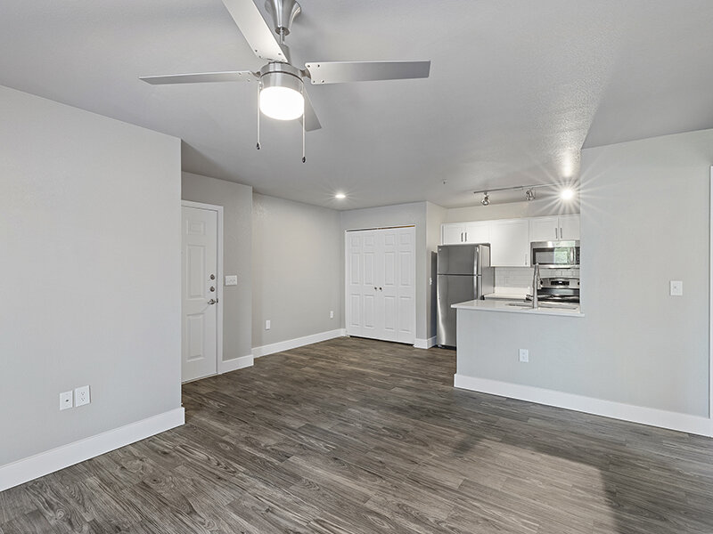 Interior Kitchen | Knight Vest