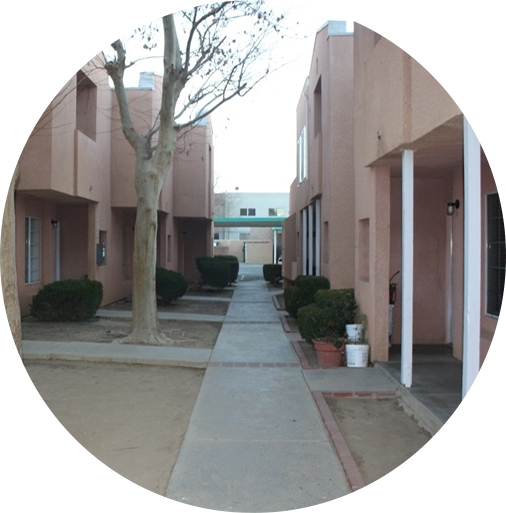 Palmdale Apartment Amenities at Desert Oasis