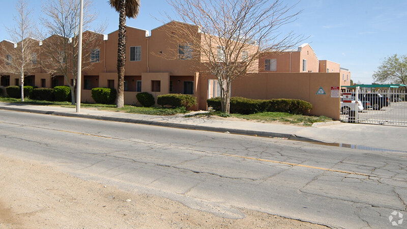 Desert Oasis Apartments