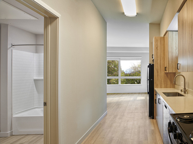 Interior Kitchen | Aspenwood Apartments