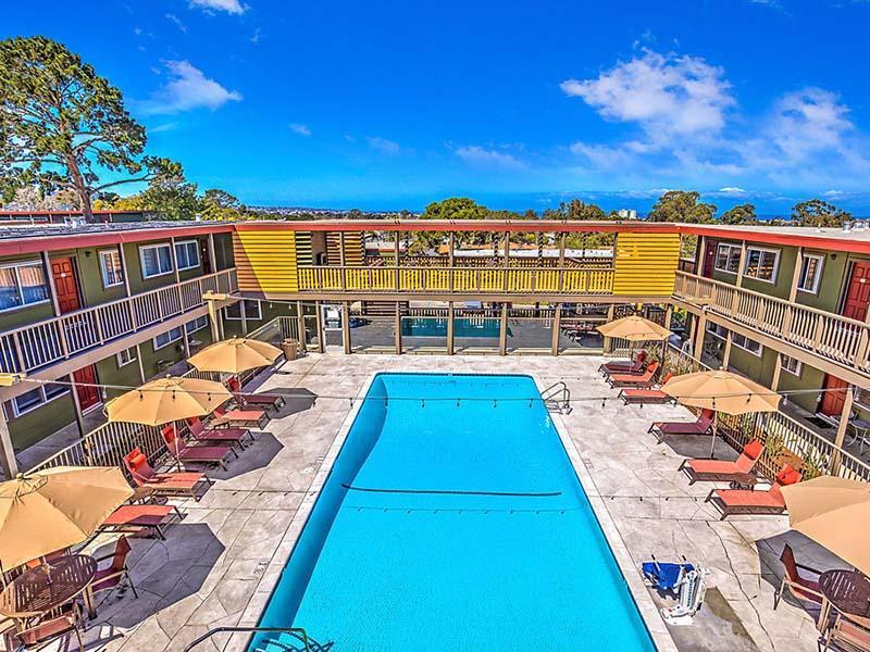Pool | Pacific Pines Apartments