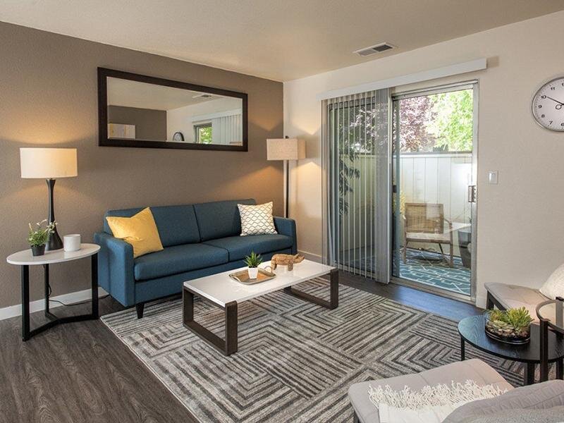 Living Room | Parkwood Apartments