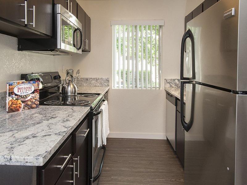 Fully Equipped Kitchen | Parkwood Apartments
