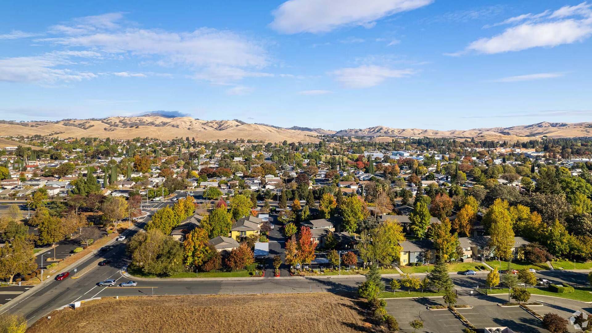 Parkwood Apartments in Fairfield, CA