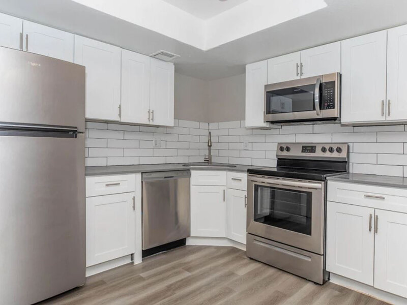Large Kitchen | Tides on West Cheyenne