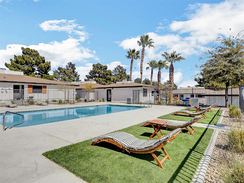Swimming Pool | Tides on West Cheyenne Apartments