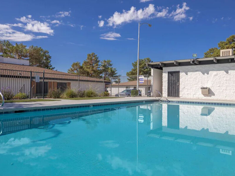 Large Pool | Tides on West Cheyenne