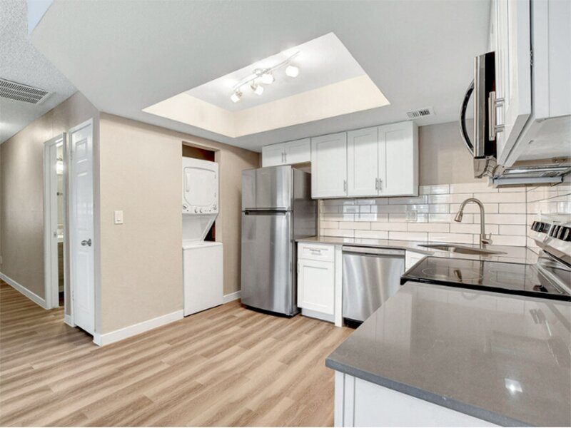 Fully Equipped Kitchen | Tides on West Cheyenne Apartments