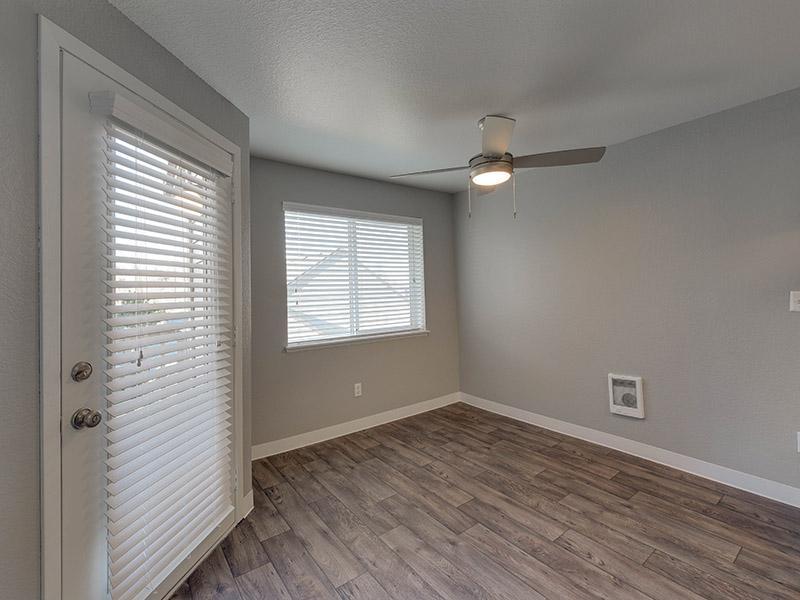 Open Style Dining Room | Powell Valley Farms Apartments in Gresham OR