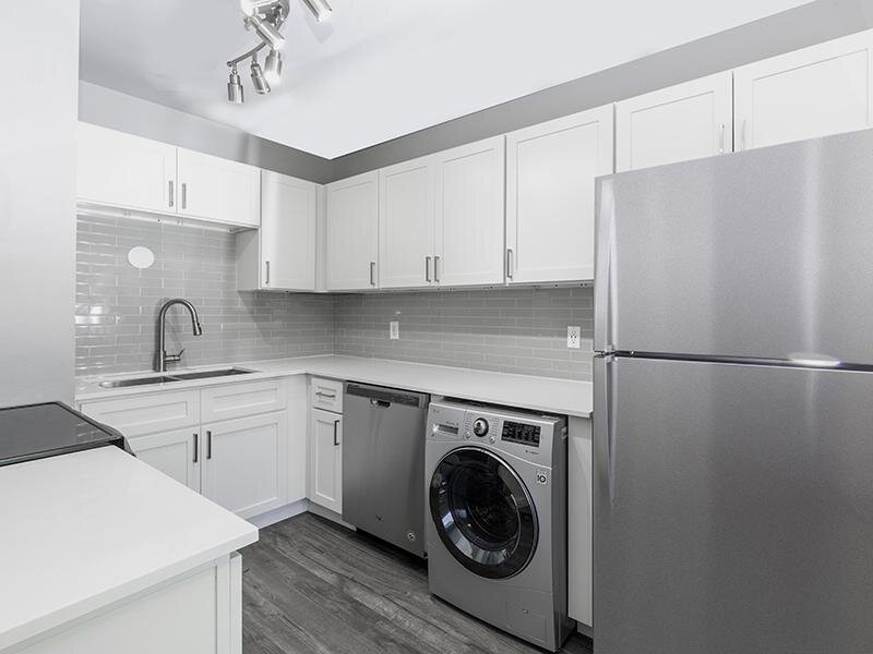 Stainless Steel Appliances | Joshua Tree