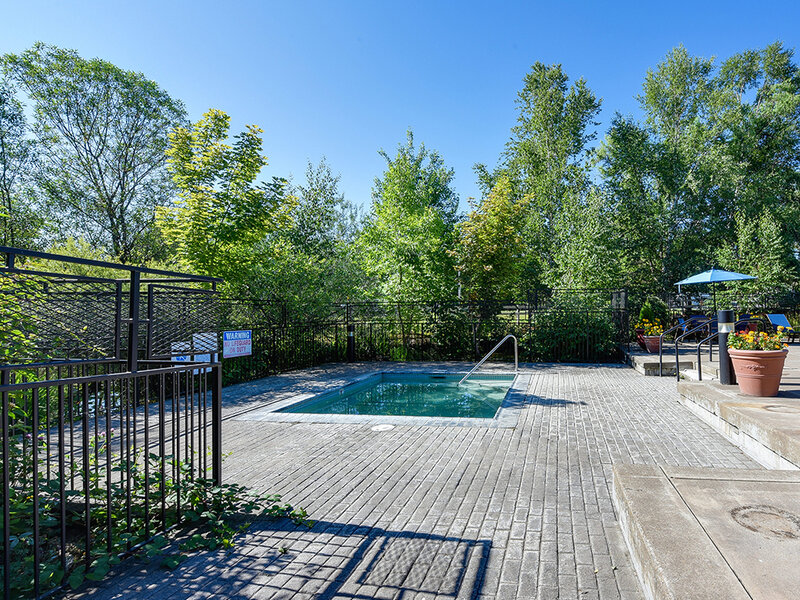 Hot Tub | Sunfield Lakes Thumbnail