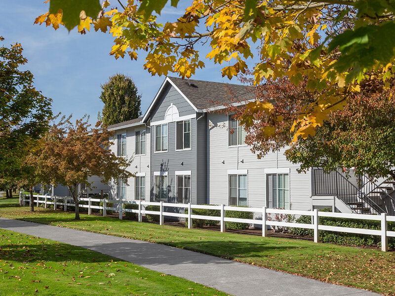 Apartment Exterior with Walking Paths throughout | Sunfield Lakes Thumbnail