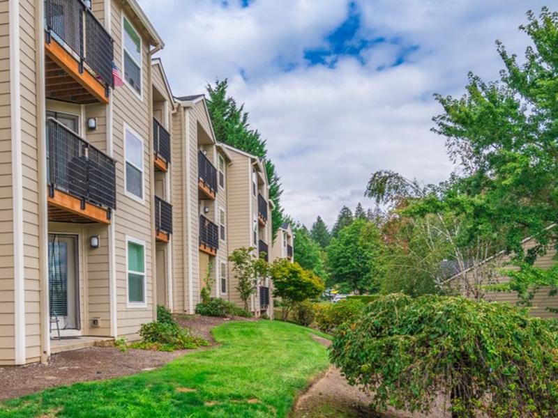 Exterior | Bull Mountain Heights Apartments