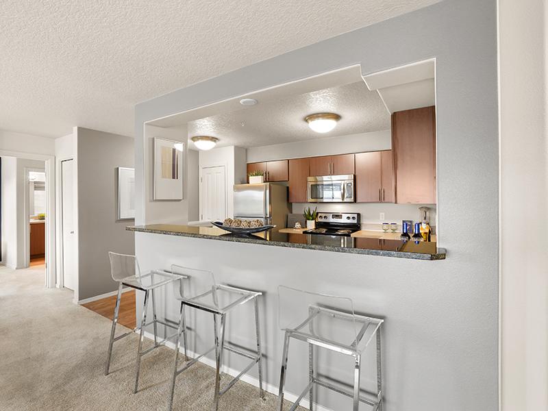 Counter Seating | Baseline Woods Apartments in Beaverton, OR