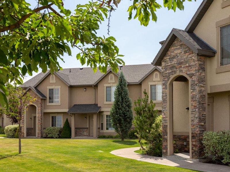 Beautiful Landscaping | Logan Landing