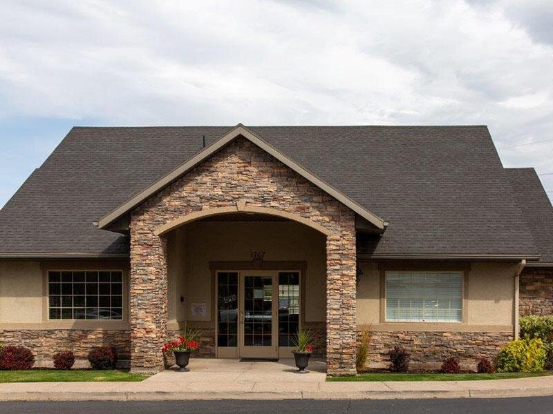 Clubhouse Exterior | Logan Landing