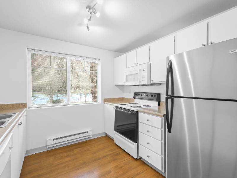 Kitchen | Birch Floorplan | Hidden Creek Apartments