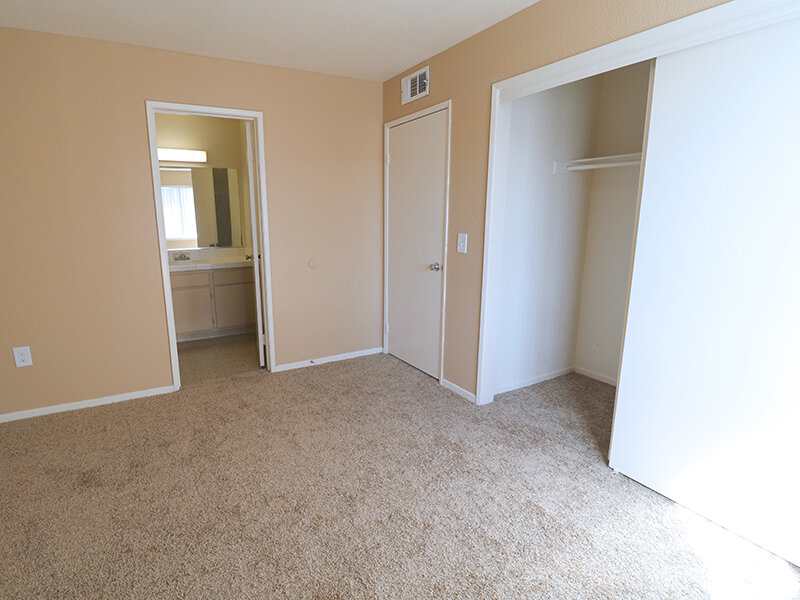 Closet | Cedar Springs