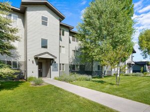 Apartment Exterior | Latitude 43 Apartments