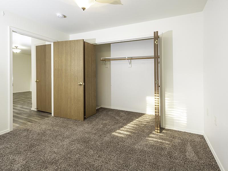 Large Rooms | Classic Unit | Latitude 43 Apartments